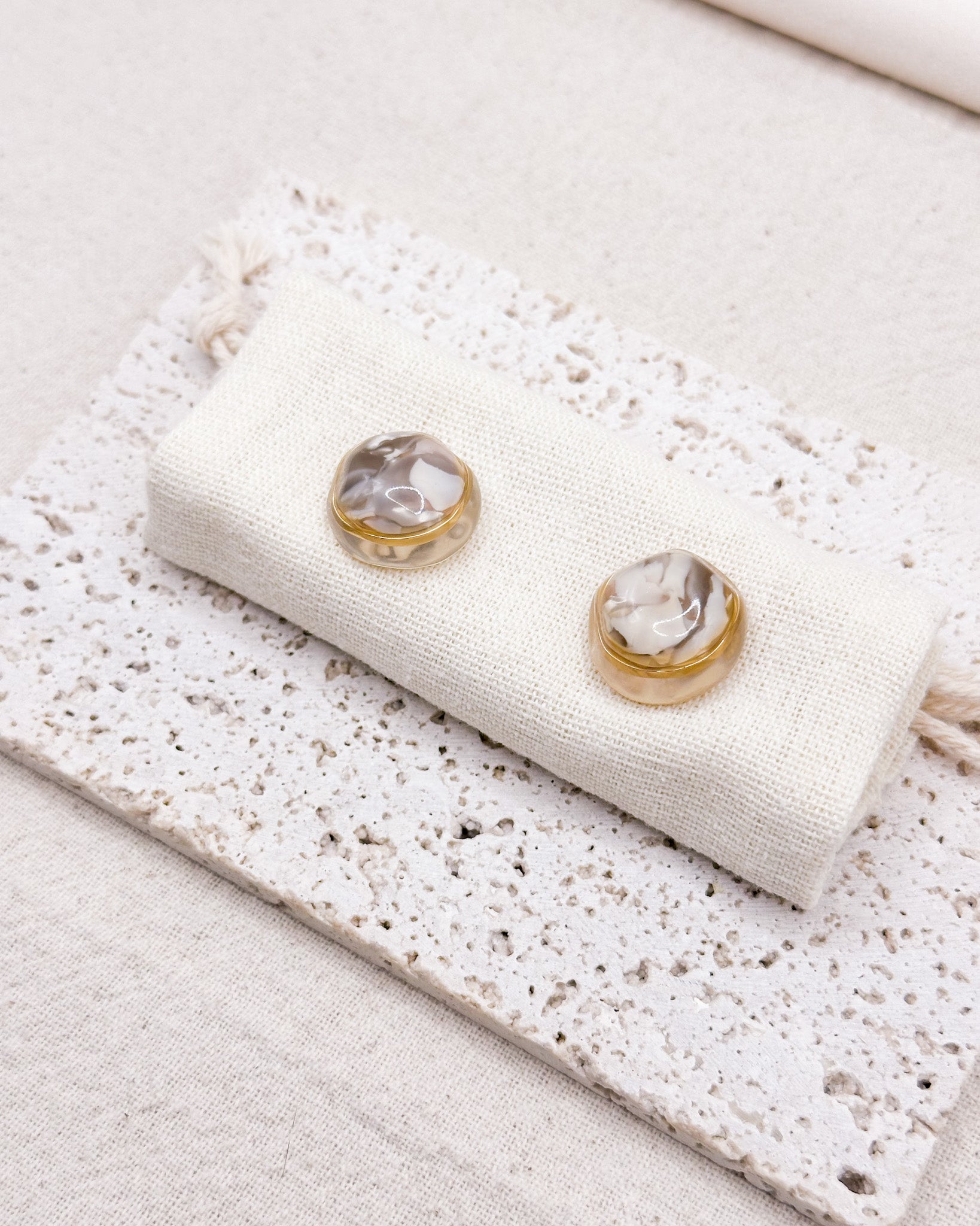 LISA Brown EARRINGS Studs