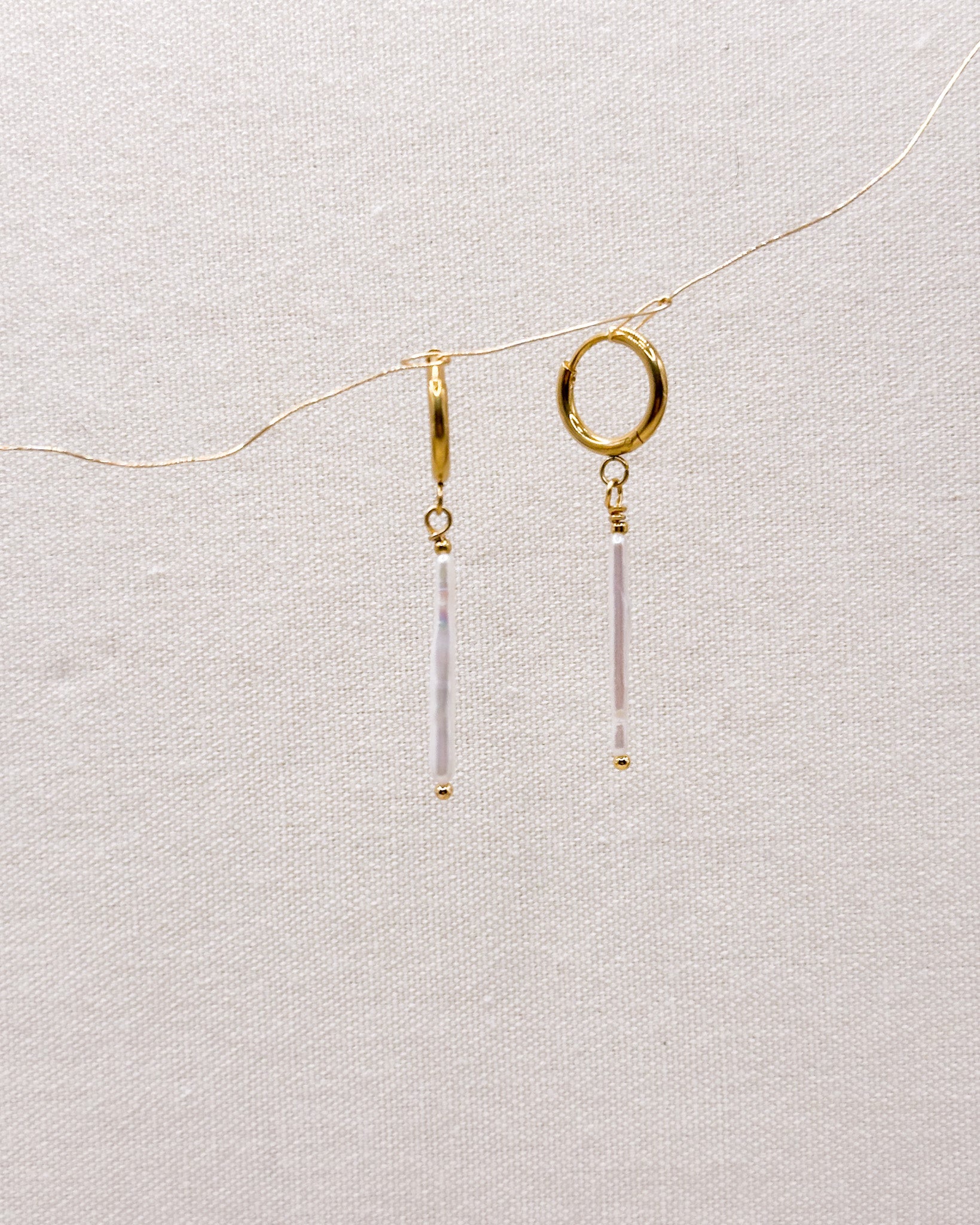 Elara Pearl Earrings