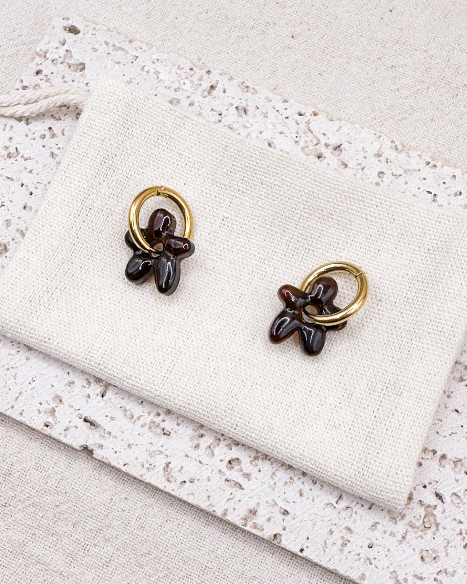 LILIA BROWN Earrings Huggies