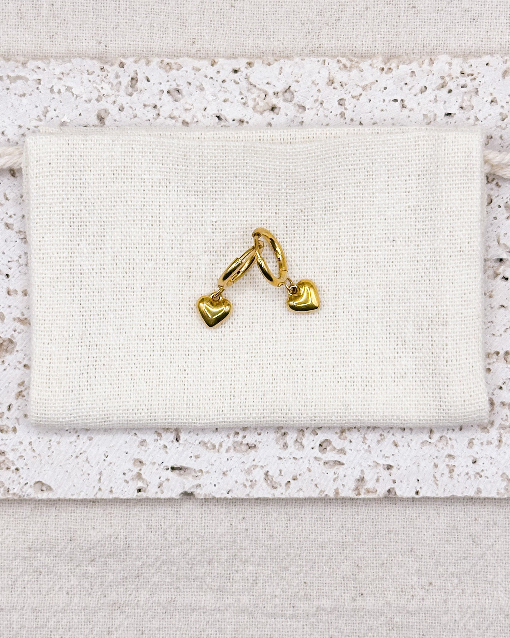 Sora Earrings Huggies