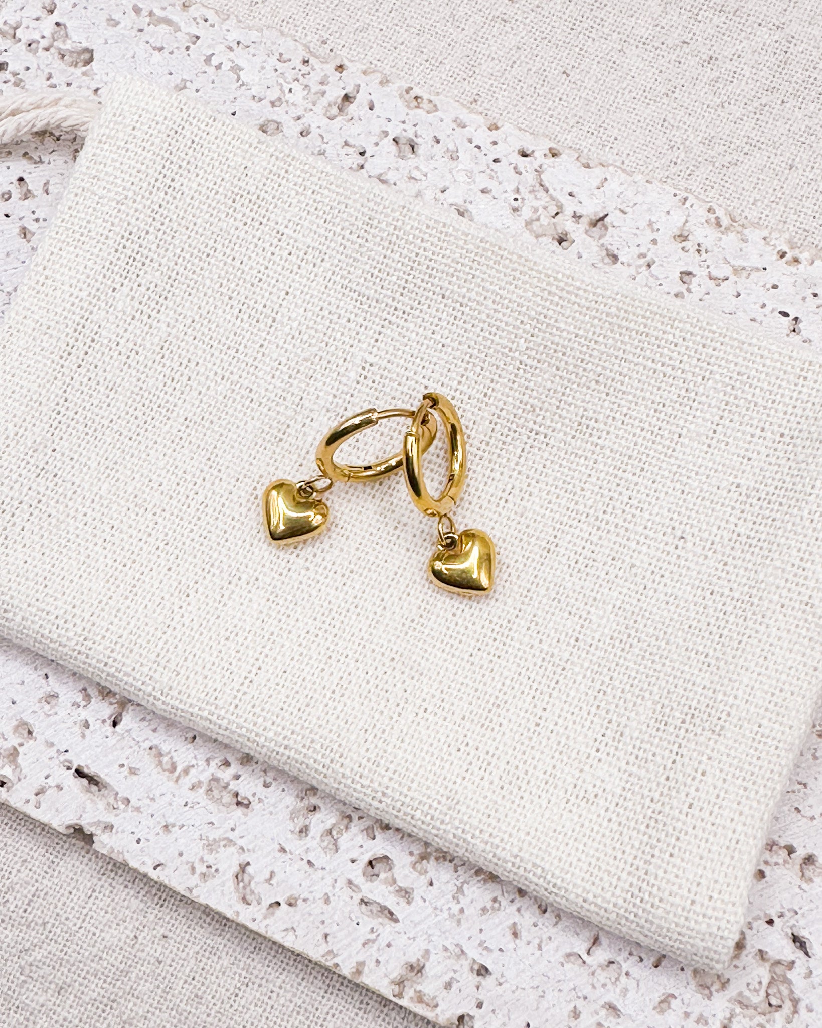 Sora Earrings Huggies