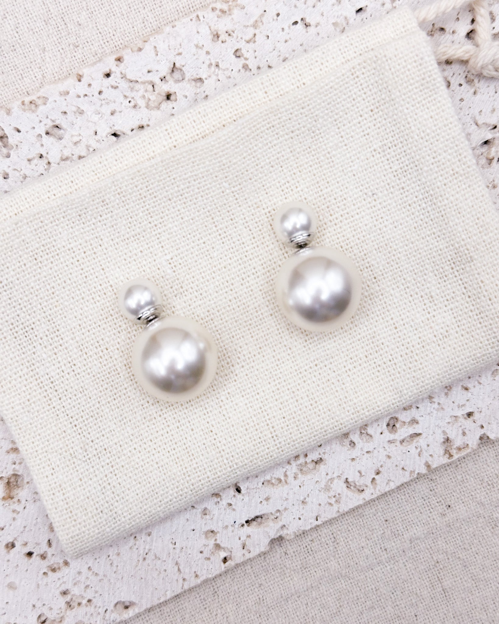 Ora White Earrings Studs