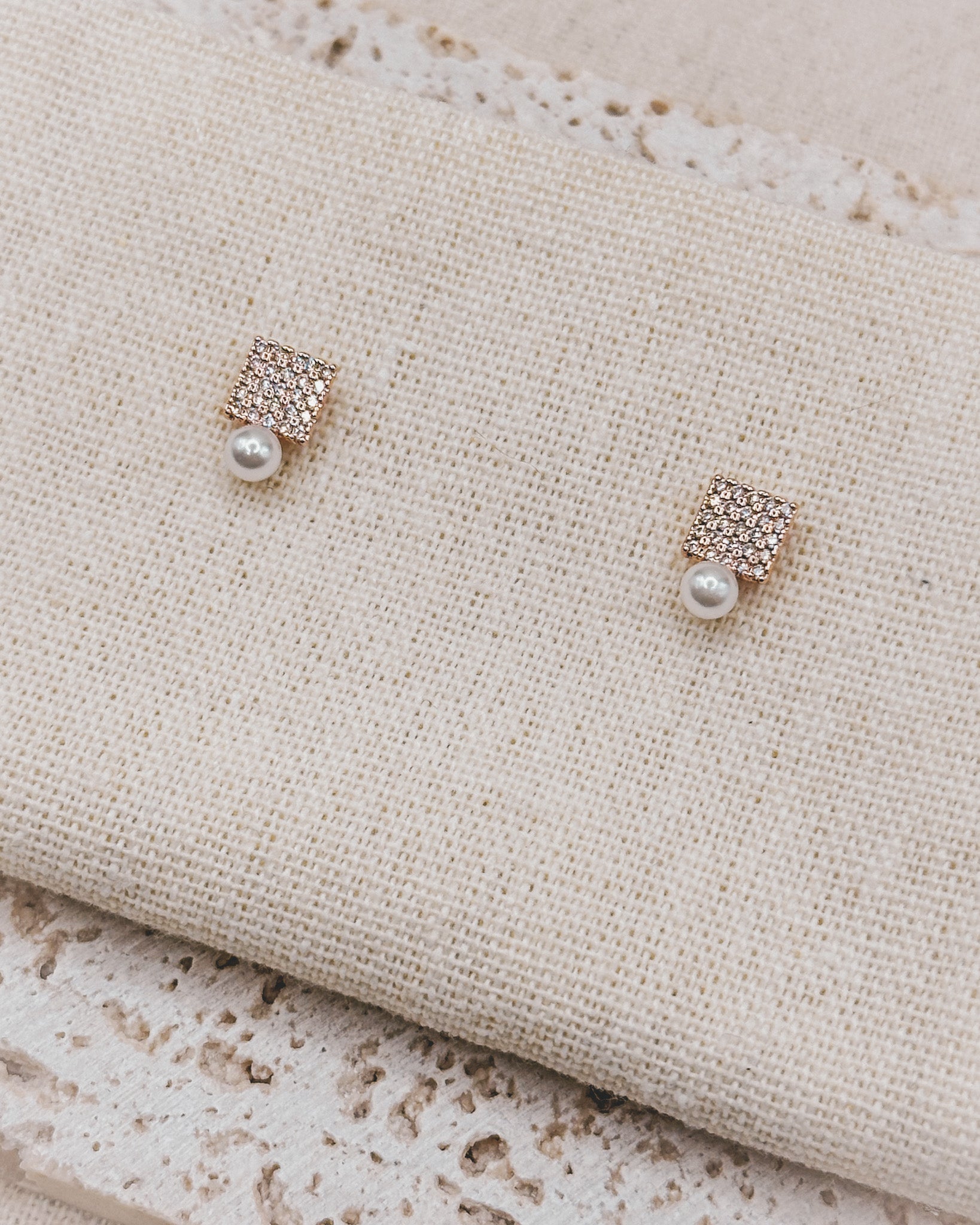 Orbit Earrings Studs