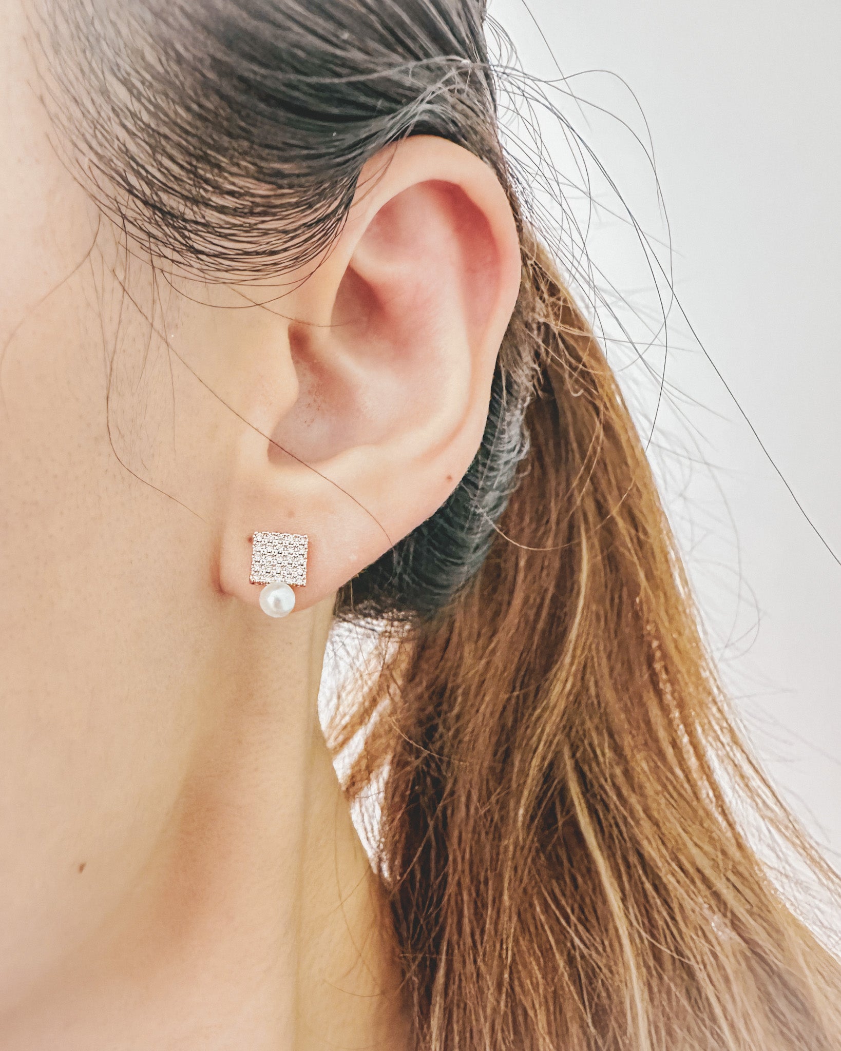 Orbit Earrings Studs
