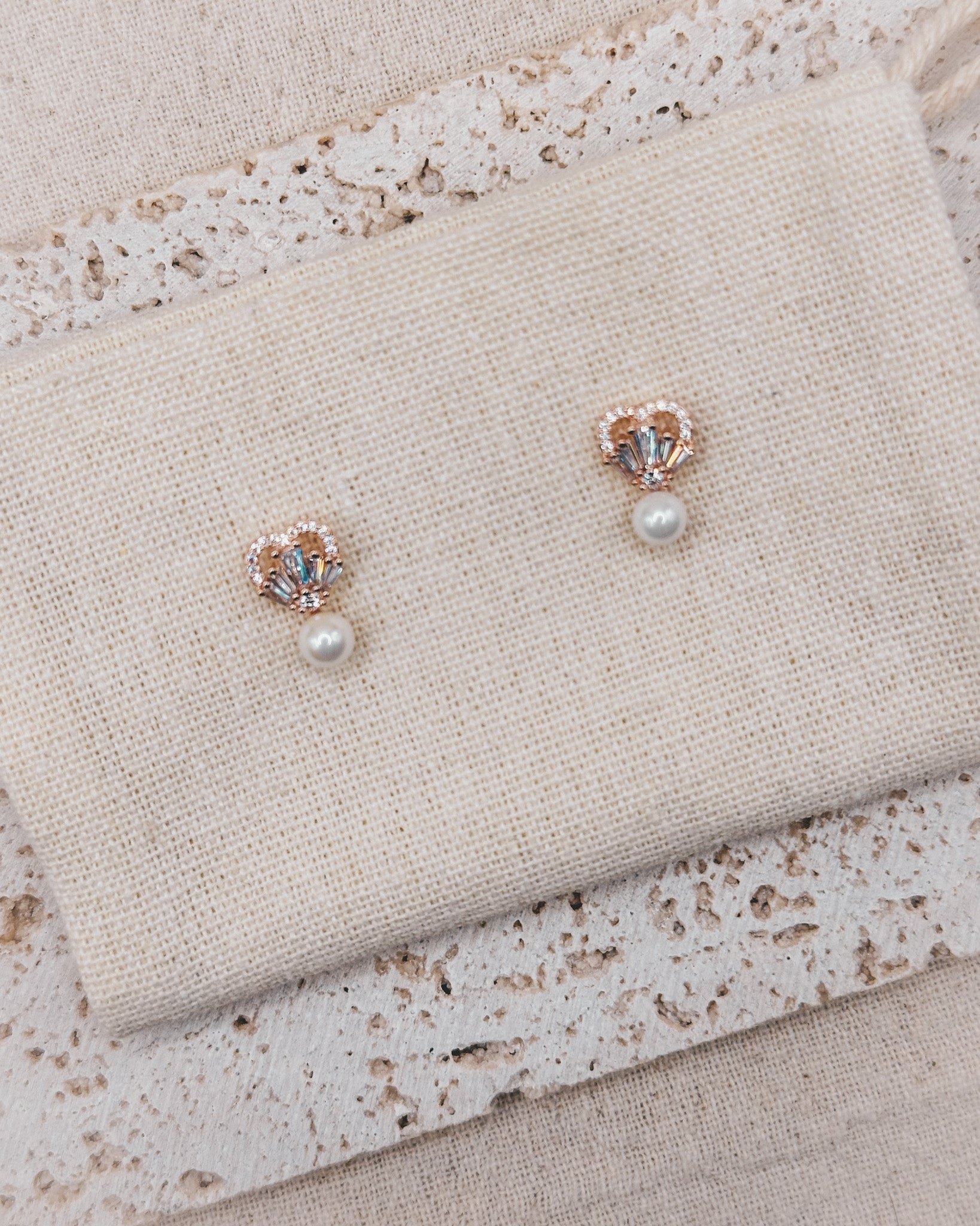 Love Struck Earrings Studs