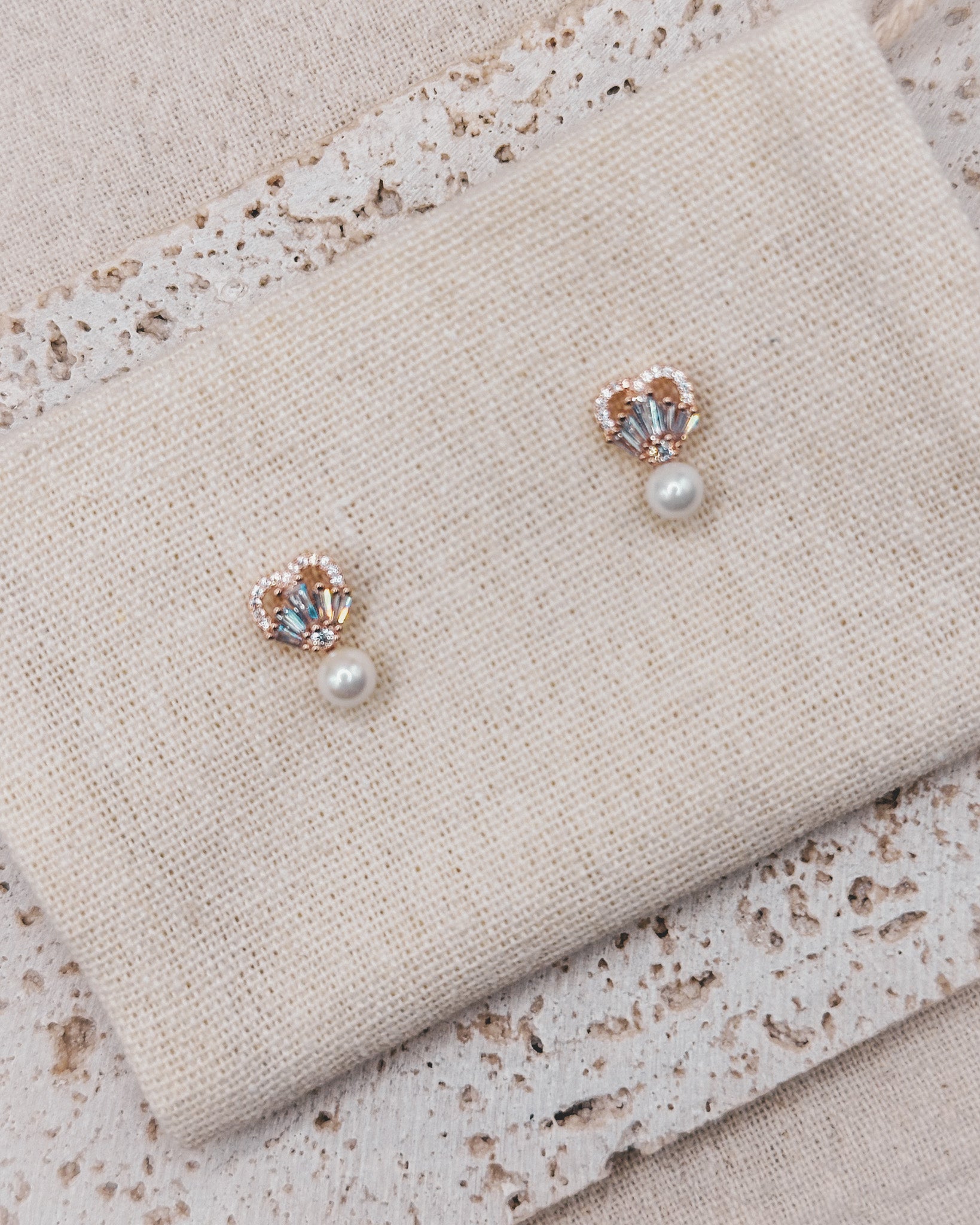 Love Struck Earrings Studs