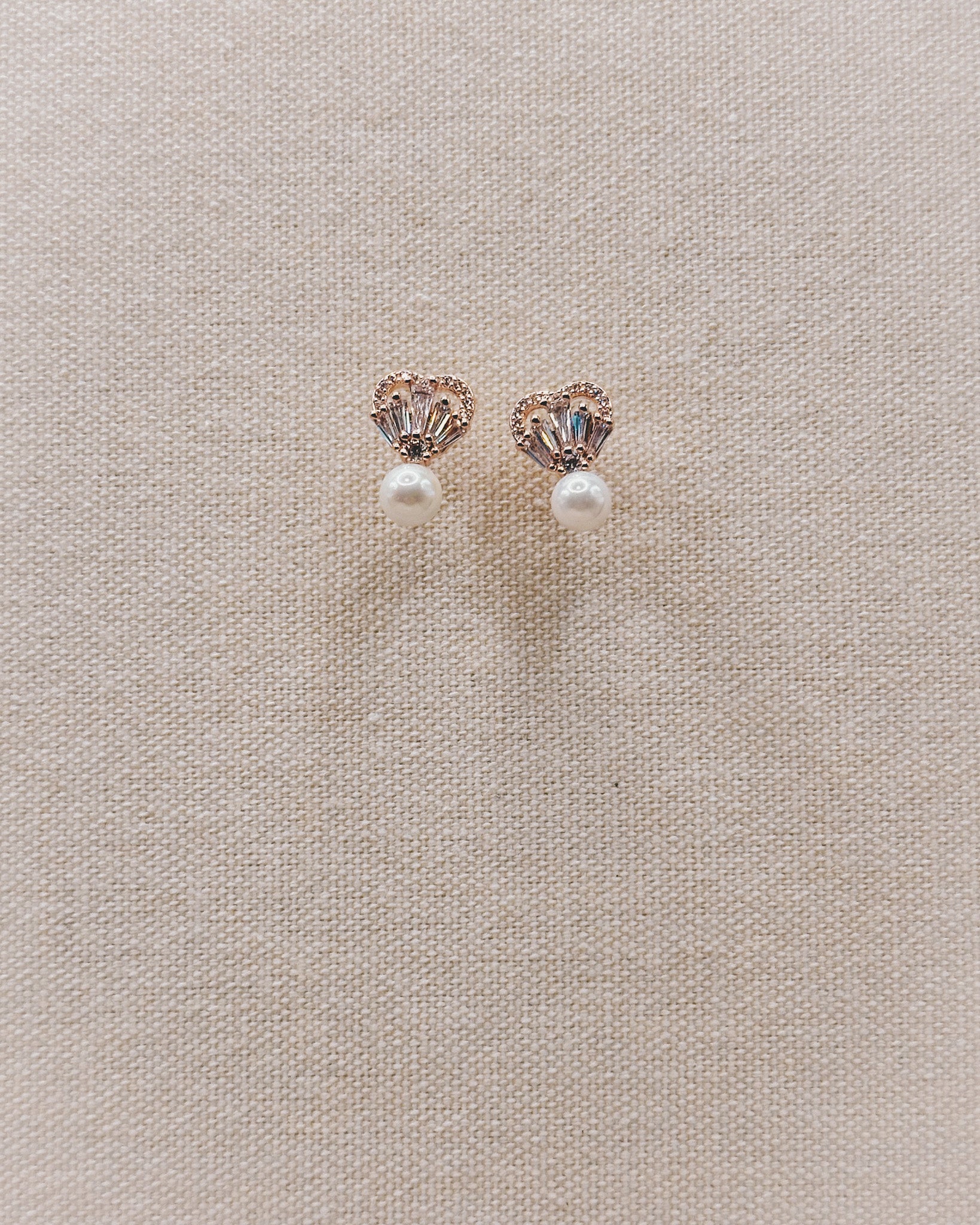 Love Struck Earrings Studs