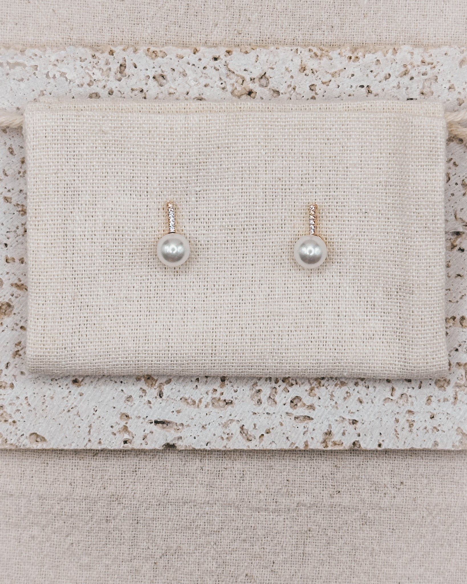 Ava Earrings Studs