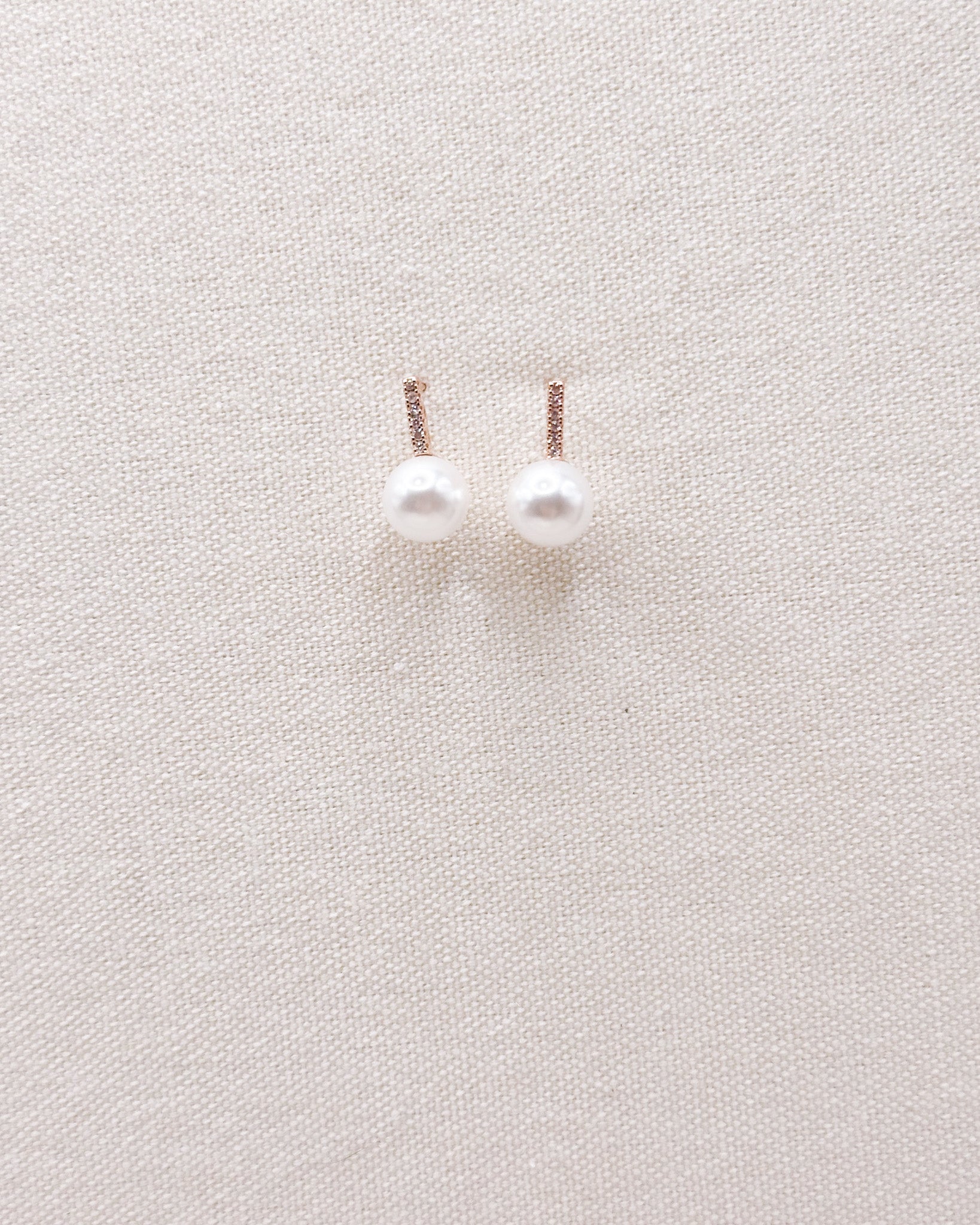 Ava Earrings Studs