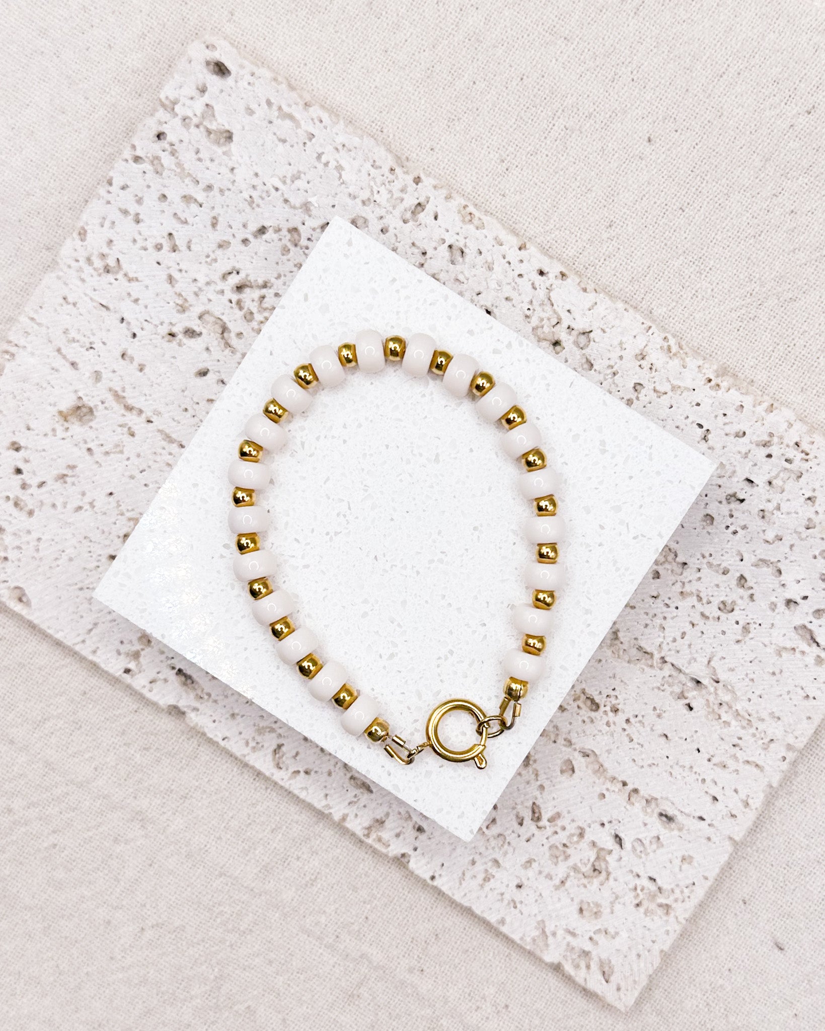 HIKO White BRACELET